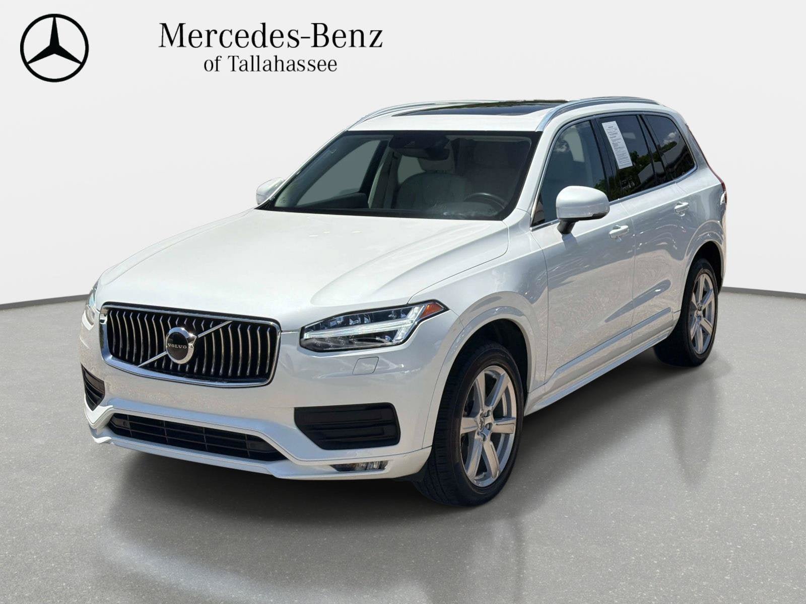 Used 2021 Volvo XC90 T5 Momentum w/ Climate Package FWD image 1