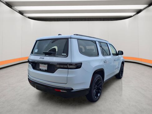 New 2026 Jeep Grand Wagoneer Limited AWD/4WD image 6