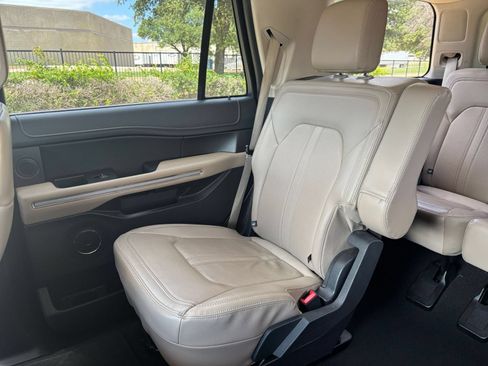 Used 2024 Ford Expedition Limited AWD/4WD image 43