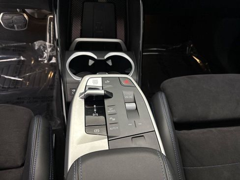 Used 2023 BMW X1 xDrive28i w/ M Sport Package AWD/4WD image 23