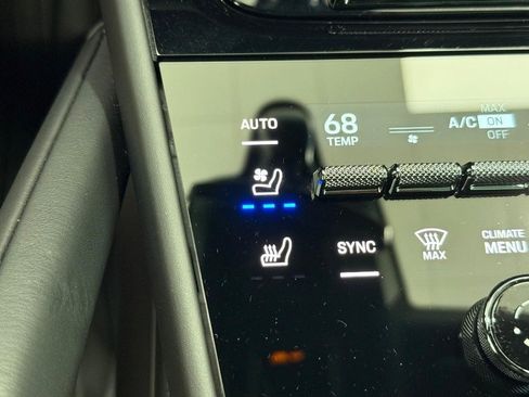 Certified 2024 Porsche Cayenne Coupe image 23