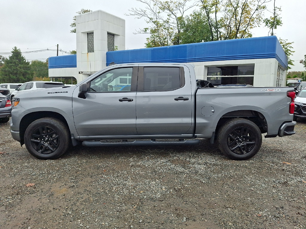 Used 2024 Chevrolet Silverado 1500 Custom AWD/4WD image 4