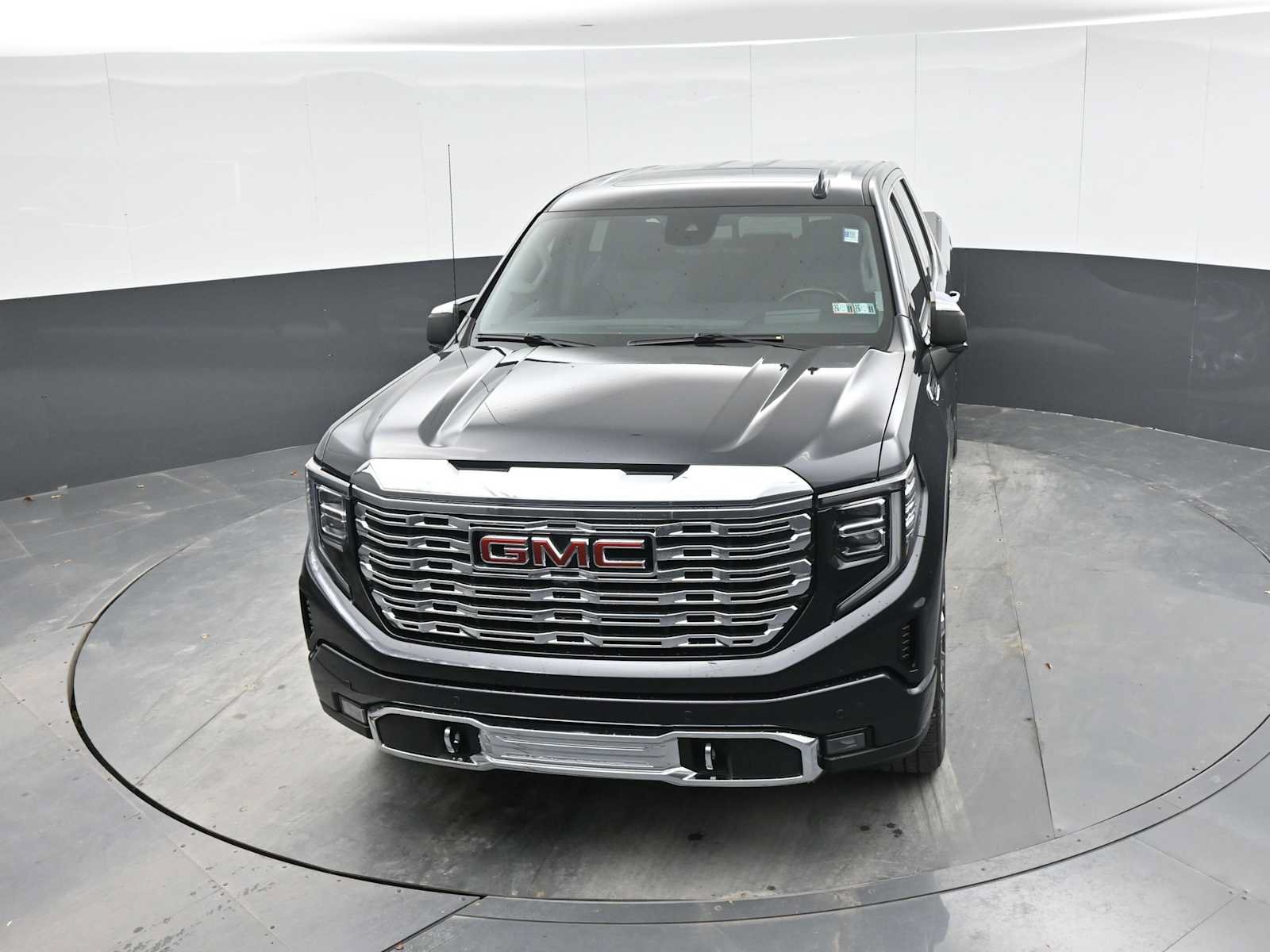 Used 2023 GMC Sierra 1500 Denali w/ Denali Reserve Package AWD/4WD image 16