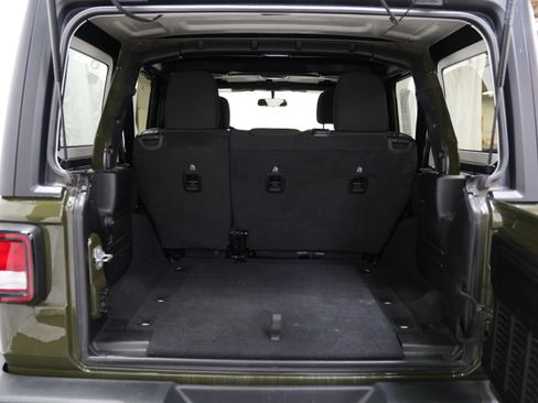 Used 2021 Jeep Wrangler Unlimited Sport AWD/4WD image 7