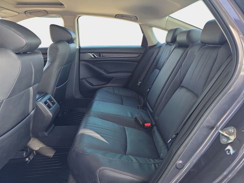 Certified 2018 Honda Accord Touring image 16