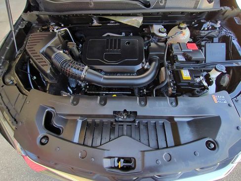 Used 2025 Chevrolet Blazer LT FWD image 28