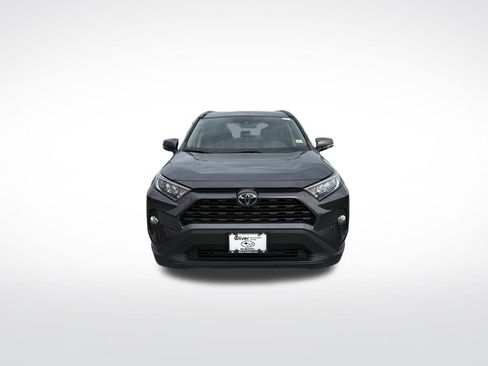 Used 2020 Toyota RAV4 XLE w/ Convenience Package image 4