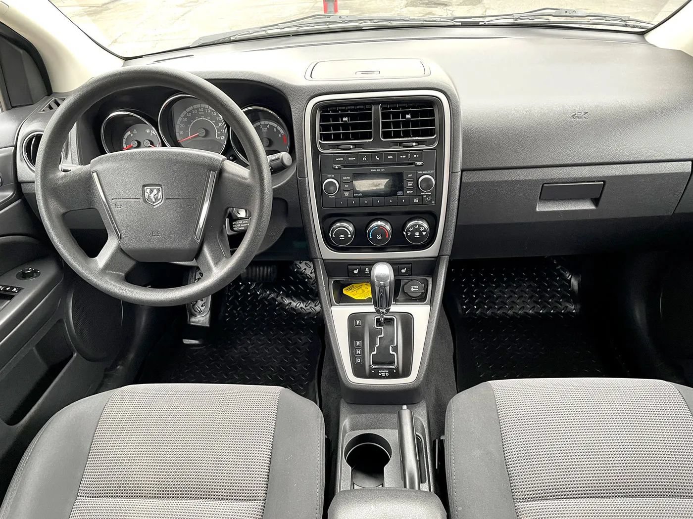 Used 2011 Dodge Caliber Heat w/ Driver Convenience Group FWD image 13