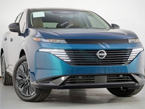 Used 2025 Nissan Murano Platinum image 2