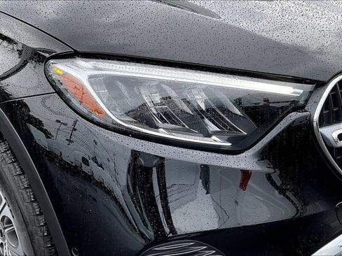 Used 2026 Mercedes-Benz GLC 300 4MATIC image 34