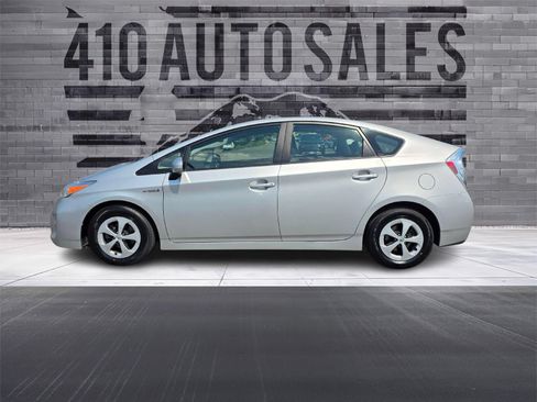 Used 2014 Toyota Prius Four FWD image 7