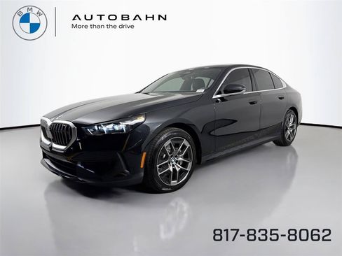 New 2026 BMW 530i xDrive w/ Premium Package AWD/4WD image 2