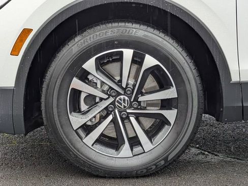 Used 2023 Volkswagen Tiguan S image 37