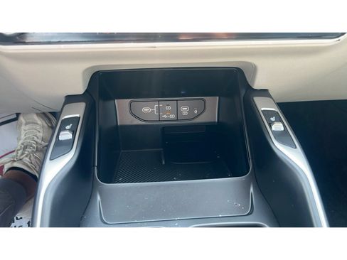 Used 2026 Kia Sorento S w/ S Panoramic Sunroof Package FWD image 18