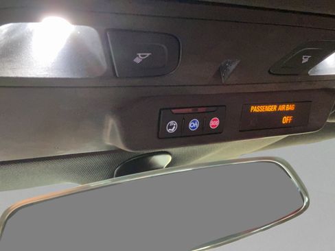 Used 2021 Chevrolet Camaro LT w/ Technology Package RWD image 16