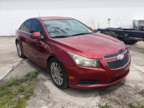 Used 2014 Chevrolet Cruze Eco w/ Enhanced Safety Package FWD image 3
