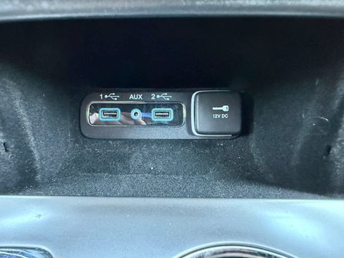 Used 2021 Jeep Grand Cherokee Laredo X AWD/4WD image 23