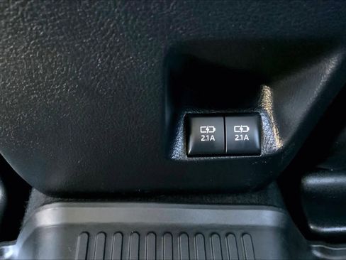 Used 2020 Toyota 4Runner SR5 Premium w/ Moonroof Package image 36