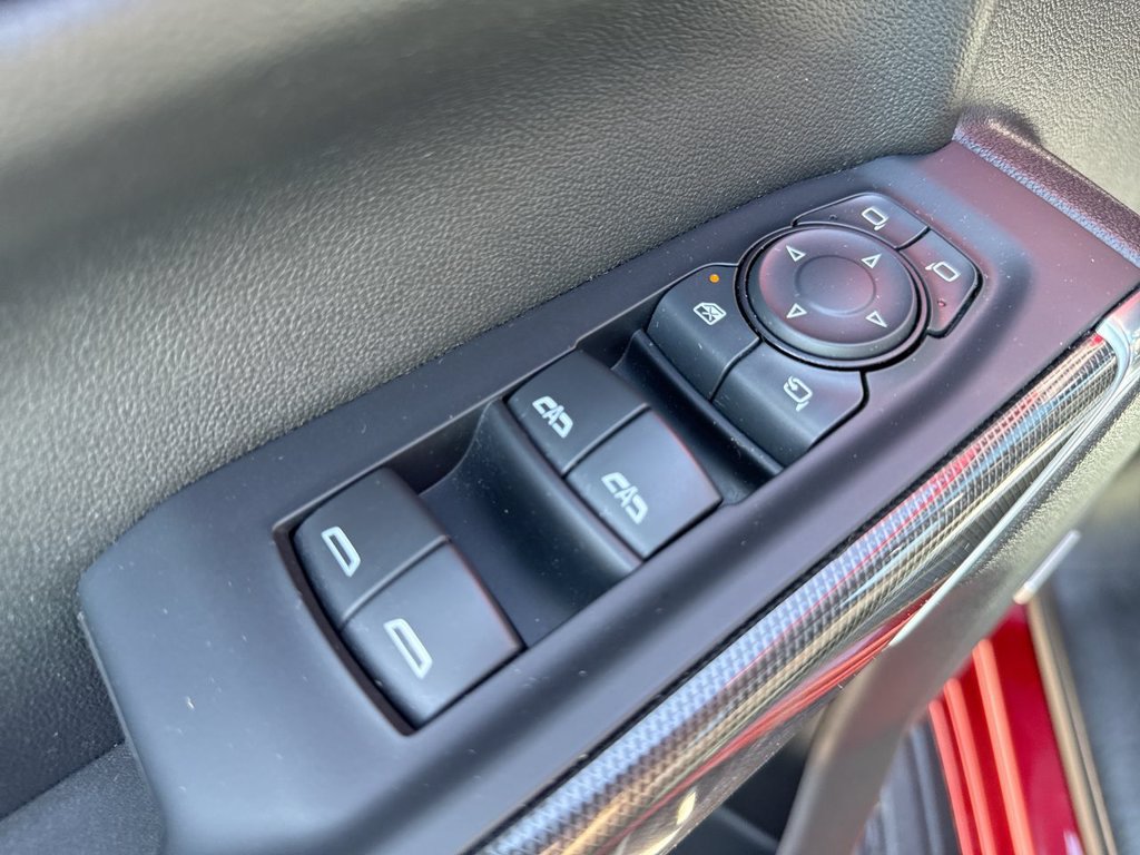 Used 2021 GMC Sierra 1500 AT4 w/ AT4 Premium Package AWD/4WD image 13