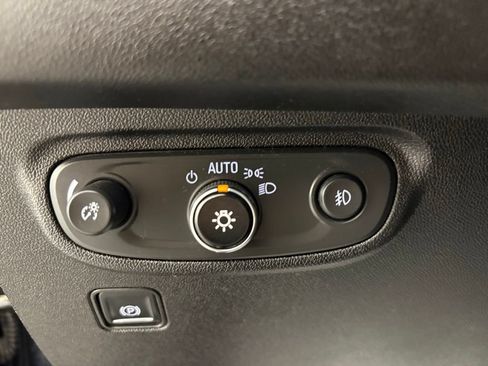 Used 2018 GMC Terrain Denali w/ Advanced Safety Package FWD image 22