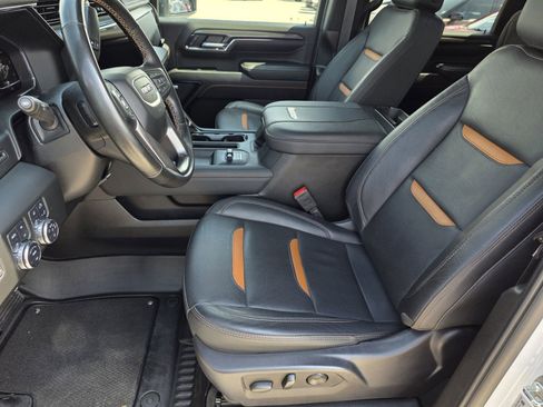 Used 2024 GMC Sierra 2500 AT4 w/ AT4 Preferred Package image 12