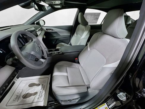 Certified 2025 Toyota Camry SE w/ Multimedia Upgrade Package AWD/4WD image 19