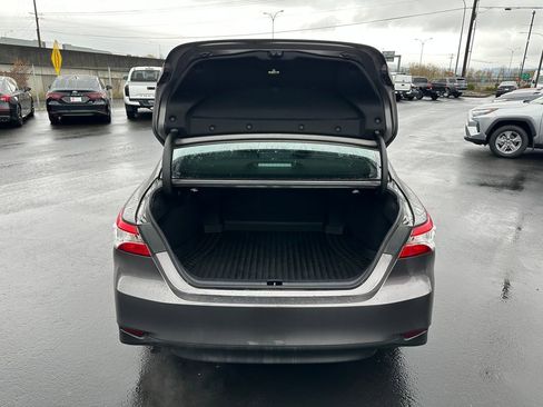 Certified 2020 Toyota Camry LE image 12