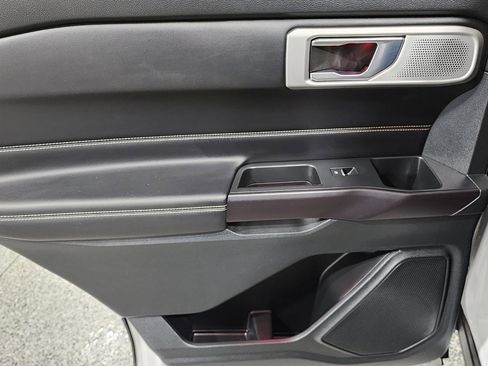 Used 2020 Ford Explorer ST w/ Premium Technology Package image 33