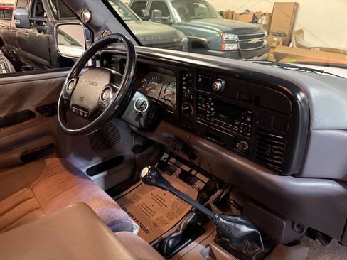 Used 1997 Dodge Ram 3500 Truck 4x4 Club Cab image 46