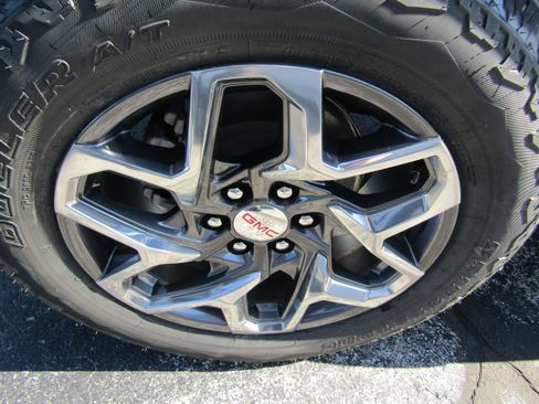 New 2026 GMC Sierra 1500 SLT w/ SLT Premium Plus Package image 7