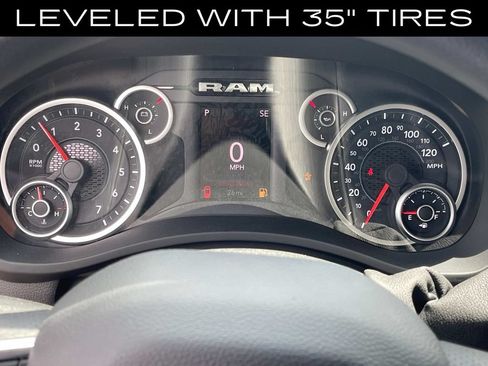 New 2026 RAM 2500 Tradesman AWD/4WD image 33
