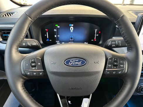 Used 2025 Ford Maverick XLT w/ Equipment Group 301A image 23