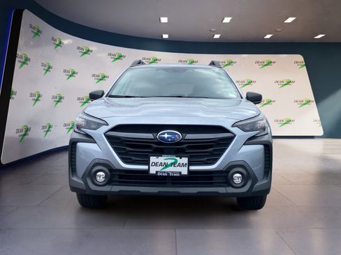 Used 2023 Subaru Outback AWD/4WD image 2