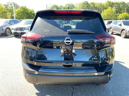 New 2026 Nissan Rogue SV image 5