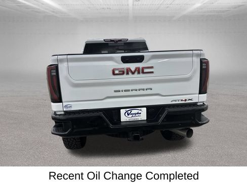 Used 2025 GMC Sierra 2500 AT4X AWD/4WD image 11
