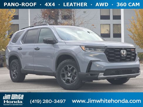 New 2025 Honda Pilot TrailSport image 1