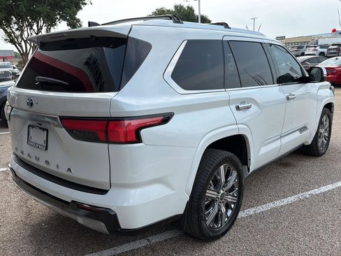Used 2023 Toyota Sequoia Capstone AWD/4WD image 3