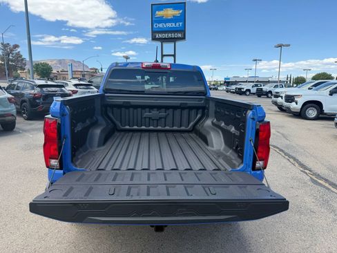 Used 2026 Chevrolet Colorado ZR2 w/ Technology Package AWD/4WD image 34