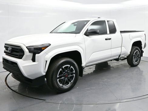 Used 2025 Toyota Tacoma SR w/ Towing Package image 3