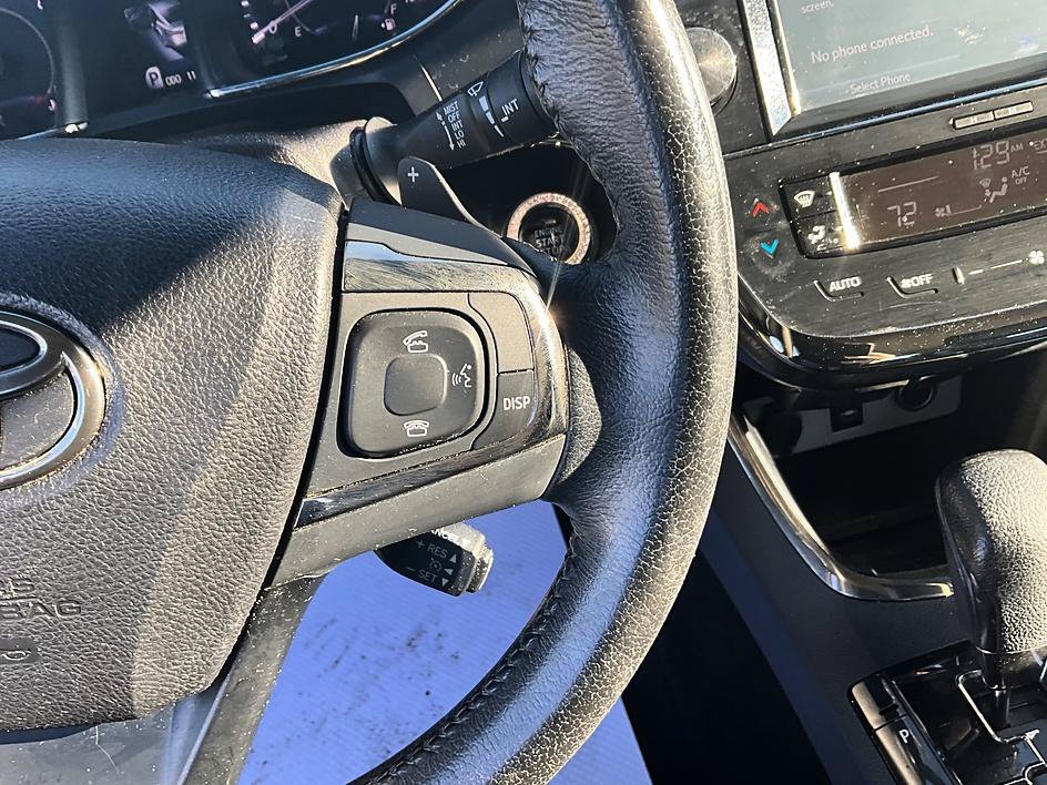 Used 2016 Toyota Avalon XLE FWD image 29