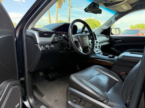 Used 2020 Chevrolet Suburban LT AWD/4WD image 40