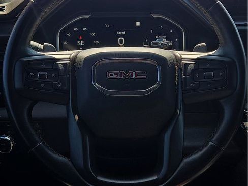 Used 2023 GMC Sierra 1500 AT4 w/ Technology Package AWD/4WD image 9