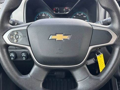 Used 2019 Chevrolet Colorado W/T w/ WT Convenience Package AWD/4WD image 24