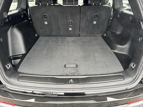 Used 2024 Jeep Grand Cherokee Limited image 34