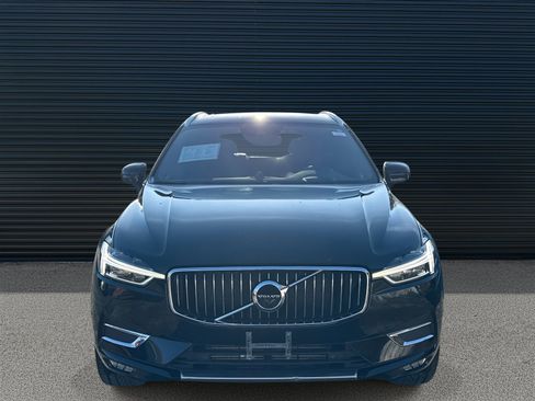 Used 2019 Volvo XC60 T6 Inscription image 2