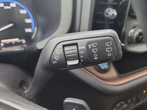 Used 2023 Ford Bronco Sport Badlands w/ Premium Package AWD/4WD image 32