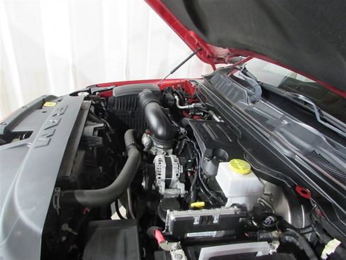 Used 2021 RAM 1500 Laramie w/ Sport Appearance Package image 8