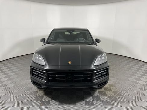 Used 2025 Porsche Cayenne Coupe AWD/4WD image 10