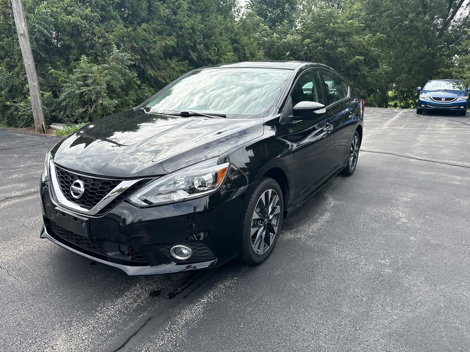 Used 2018 Nissan Sentra SR w/ Premium Package (P02) FWD image 7