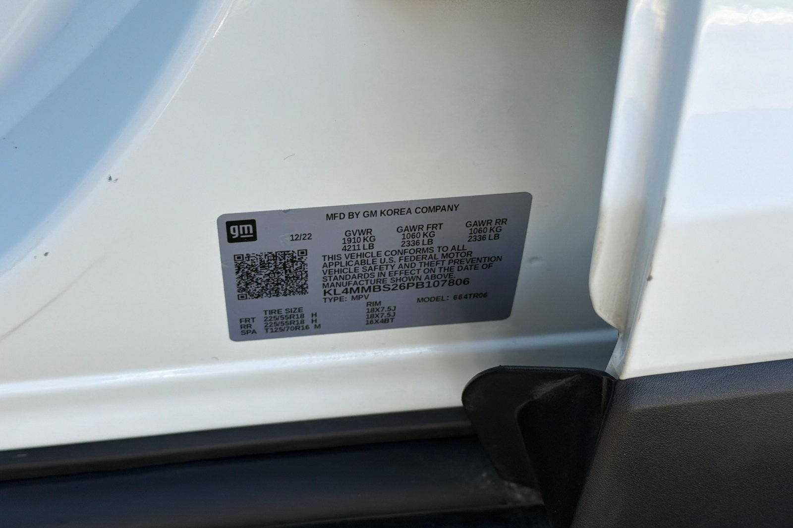 Used 2023 Buick Encore GX Preferred w/ Cold Weather Comfort Package FWD image 32